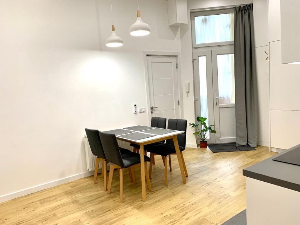 Colton Budapest Paulay Apartments المظهر الخارجي الصورة
