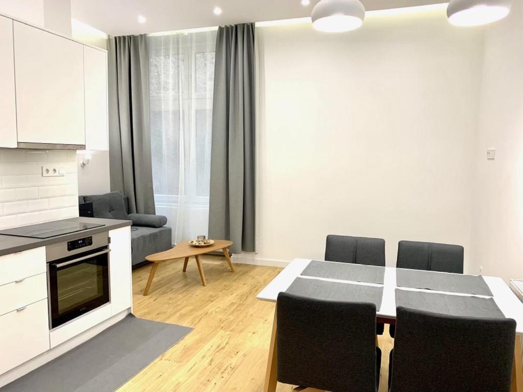 Colton Budapest Paulay Apartments المظهر الخارجي الصورة