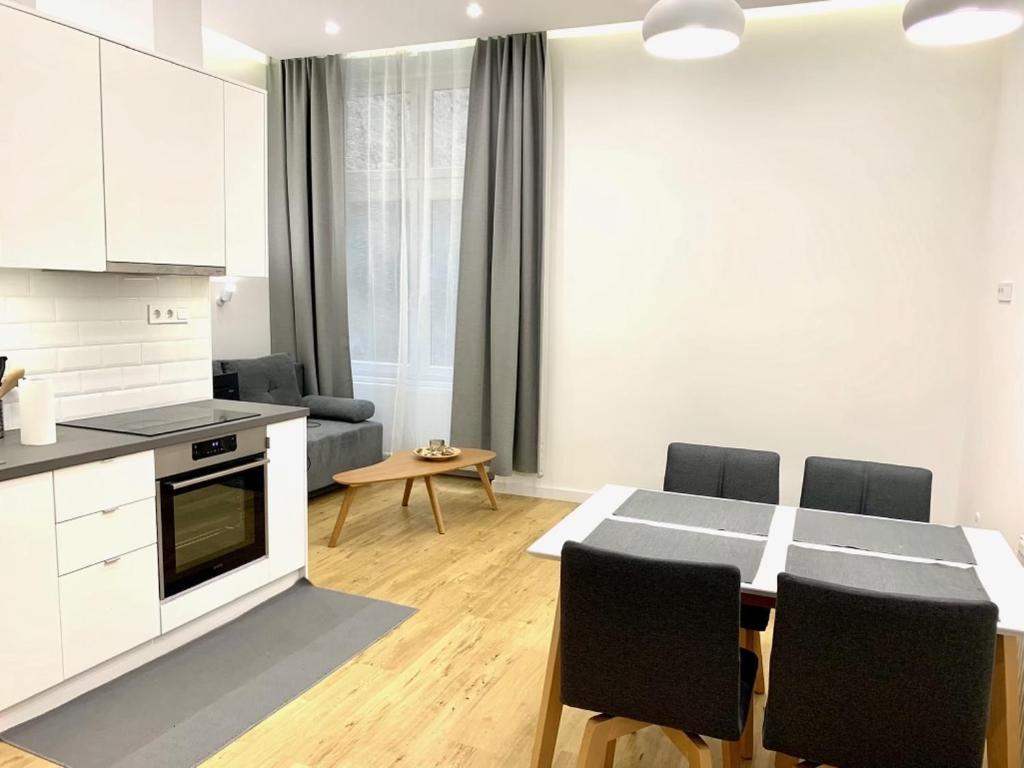Colton Budapest Paulay Apartments المظهر الخارجي الصورة