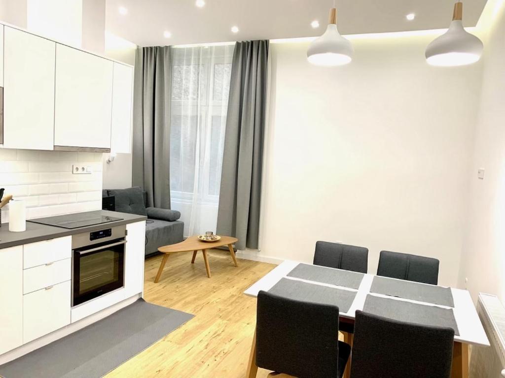 Colton Budapest Paulay Apartments المظهر الخارجي الصورة