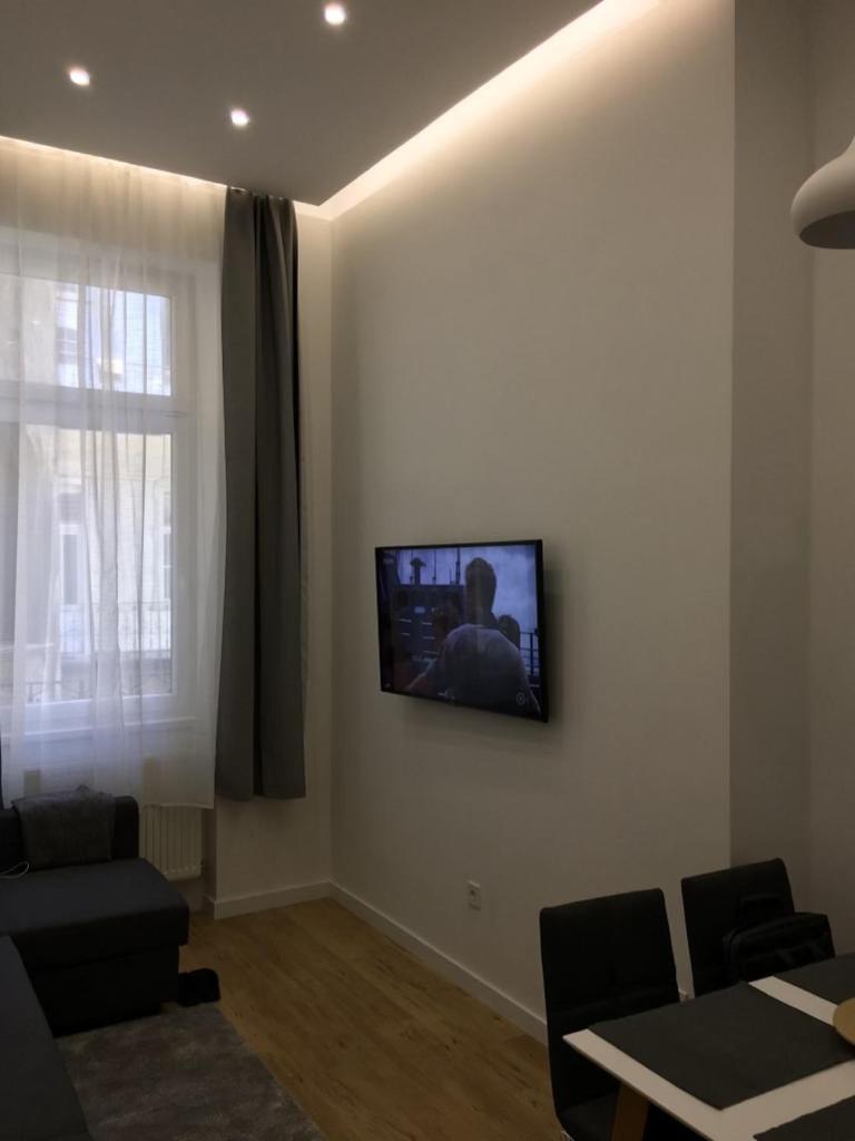 Colton Budapest Paulay Apartments المظهر الخارجي الصورة